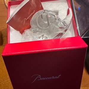 Baccarat Crystal Elephant figurine 2-1/2” tall